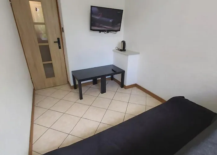 Quarto em Acomodações Particulares 2050 Zwyciestwa 23 - Tanie - Samodzielne Zameldowanie - Self Check In