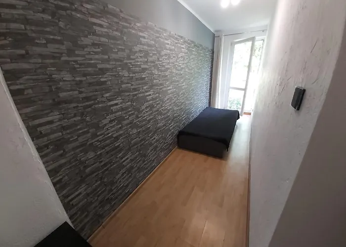 Quarto em Acomodações Particulares 2050 Zwyciestwa 23 - Tanie - Samodzielne Zameldowanie - Self Check In *